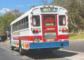 Image shows a ordinario bus the most popular way of getting around El salvador